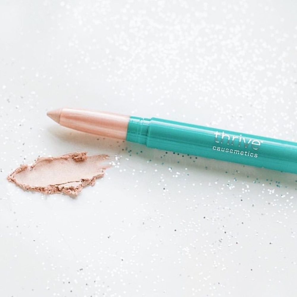 Brand 🆕 Thrive Highlighting stick